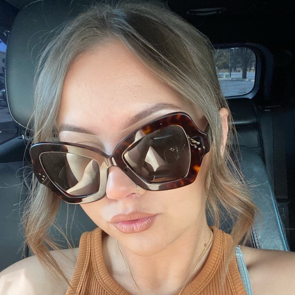 Celine sunglasses. - Picture 1 of 3